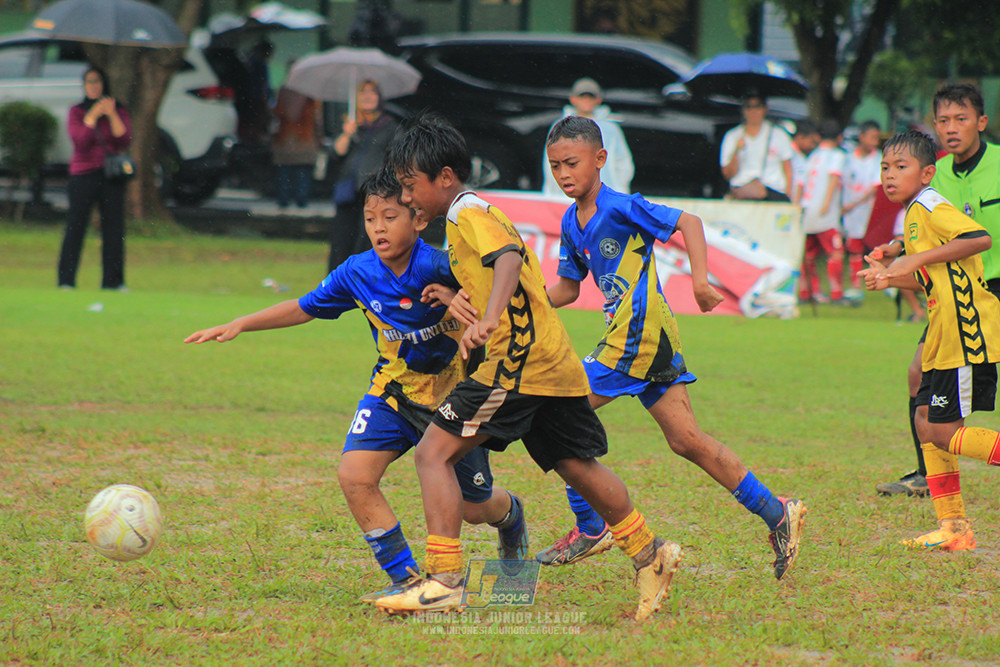 ijl big16 u10 021125 khenzi united vs dream soccer skill