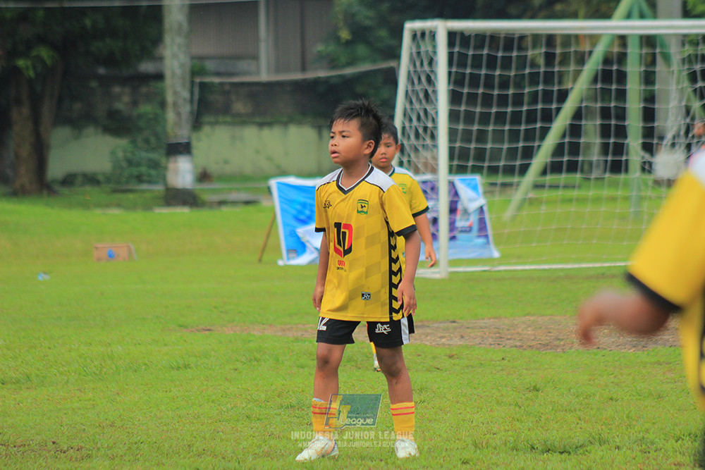 ijl big16 u10 021125 khenzi united vs dream soccer skill