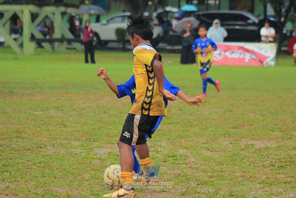 ijl big16 u10 021125 khenzi united vs dream soccer skill