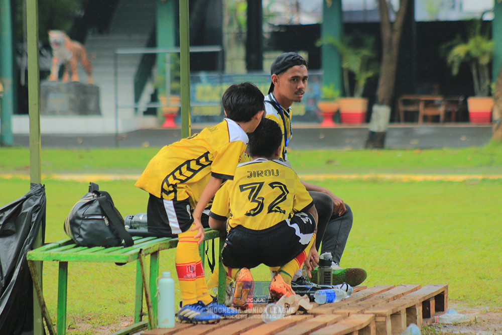 ijl big16 u10 021125 khenzi united vs dream soccer skill