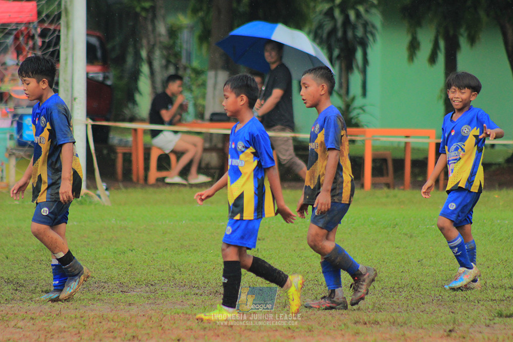 ijl big16 u10 021125 khenzi united vs dream soccer skill