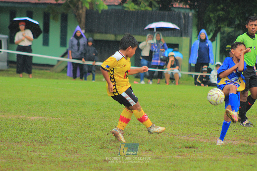 ijl big16 u10 021125 khenzi united vs dream soccer skill
