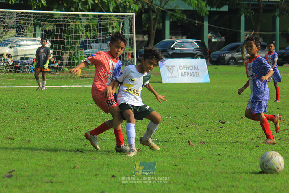 ijl big16 u10 021125 maesa pararaider white vs endang witarsa fc