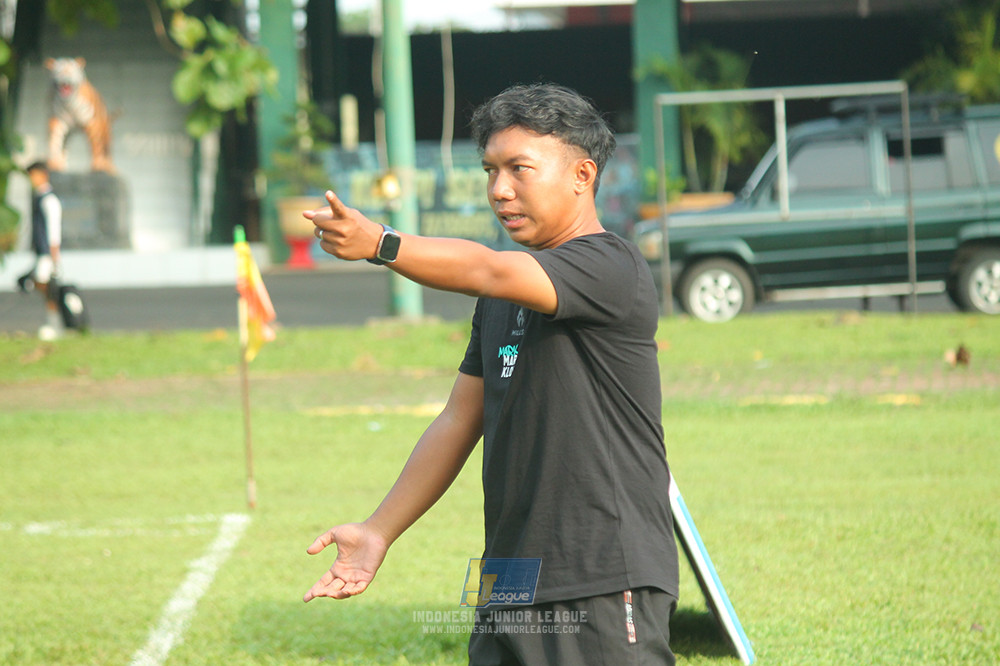 ijl big16 u10 021125 maesa pararaider white vs endang witarsa fc