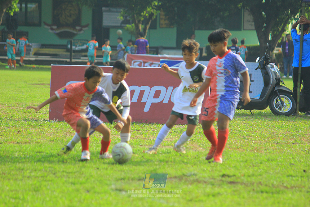 ijl big16 u10 021125 maesa pararaider white vs endang witarsa fc