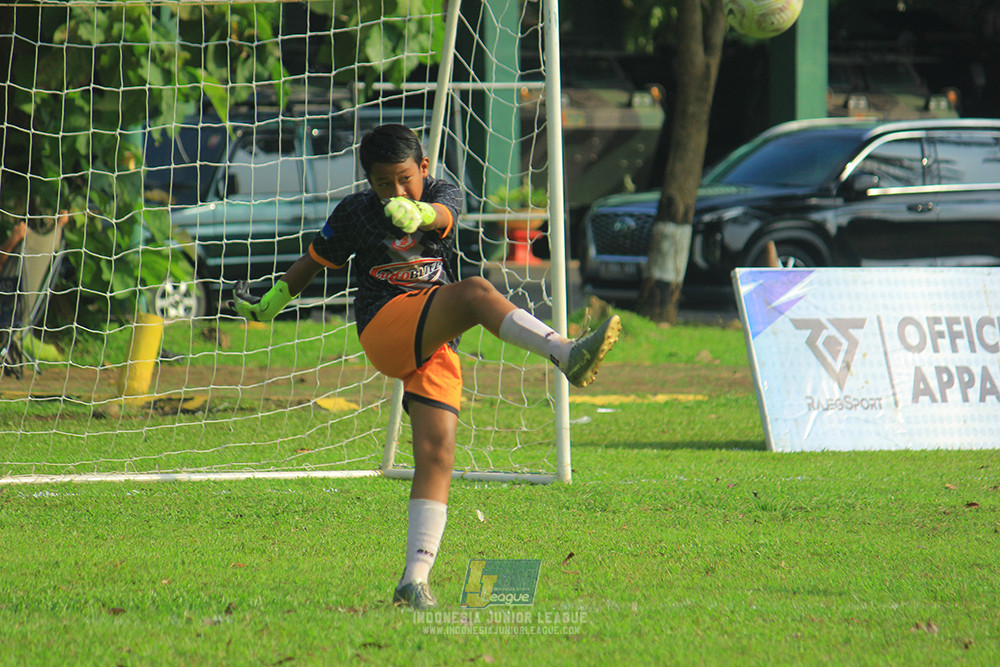 ijl big16 u10 021125 maesa pararaider white vs endang witarsa fc