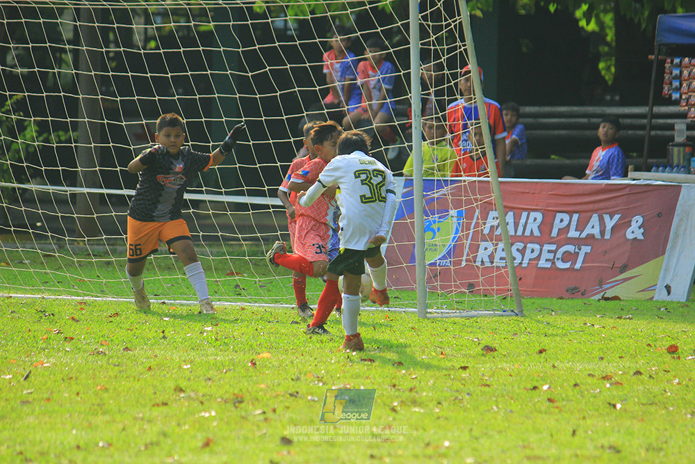 ijl big16 u10 021125 maesa pararaider white vs endang witarsa fc
