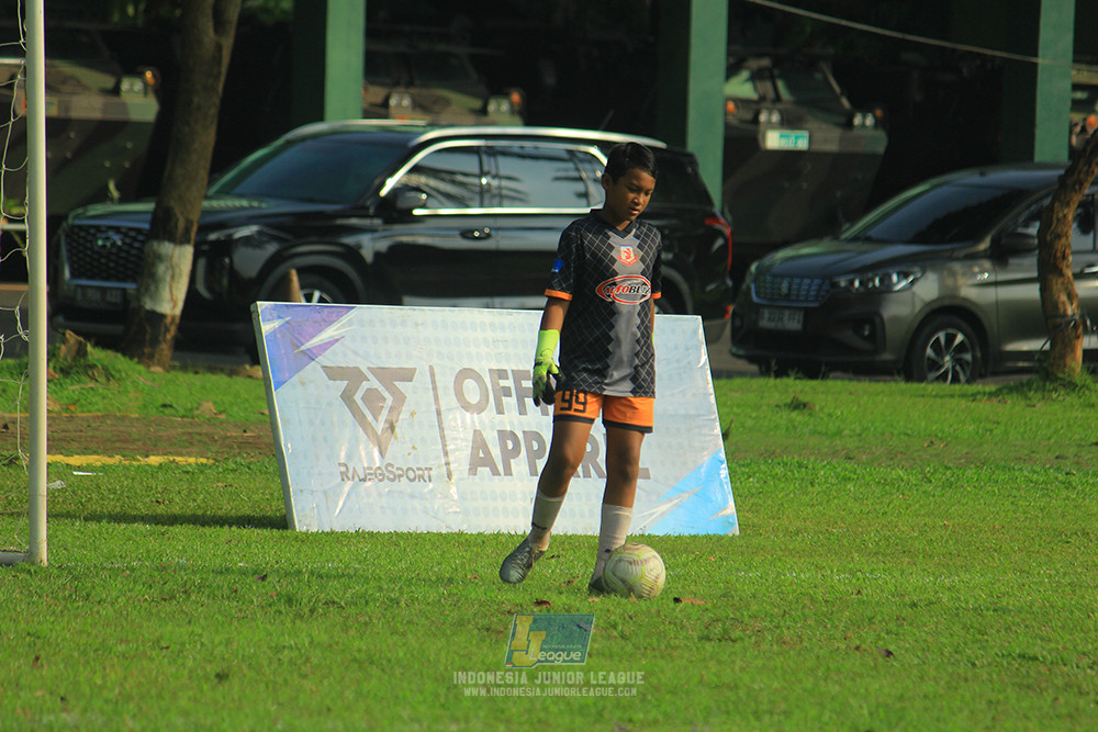 ijl big16 u10 021125 maesa pararaider white vs endang witarsa fc
