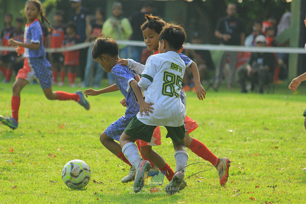 ijl big16 u10 021125 maesa pararaider white vs endang witarsa fc
