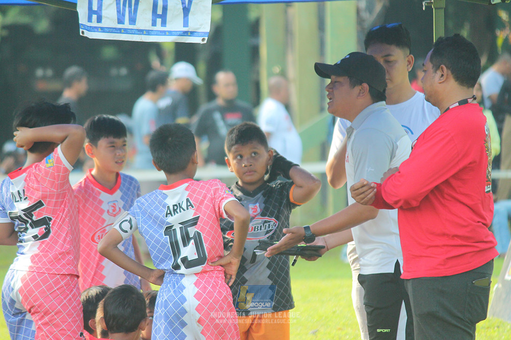 ijl big16 u10 021125 maesa pararaider white vs endang witarsa fc