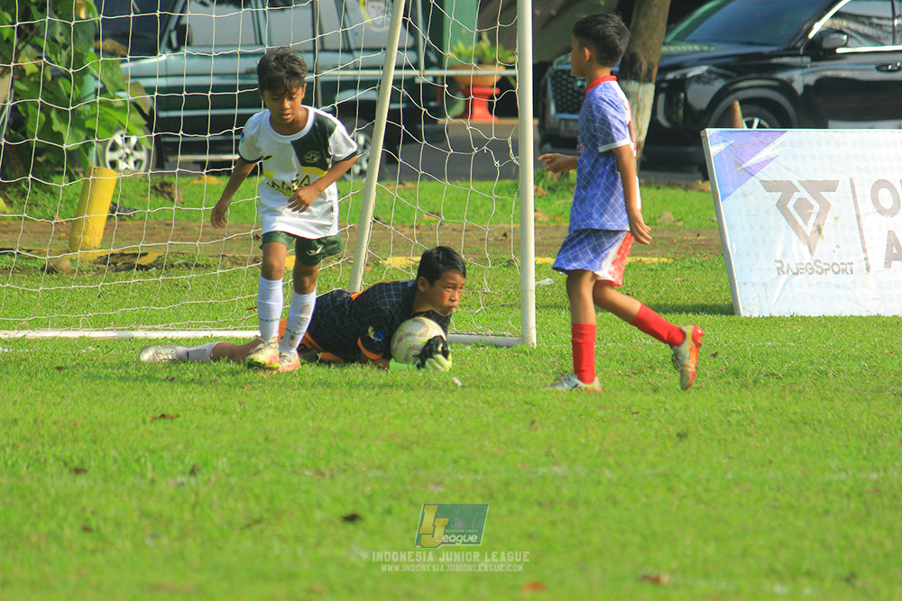 ijl big16 u10 021125 maesa pararaider white vs endang witarsa fc