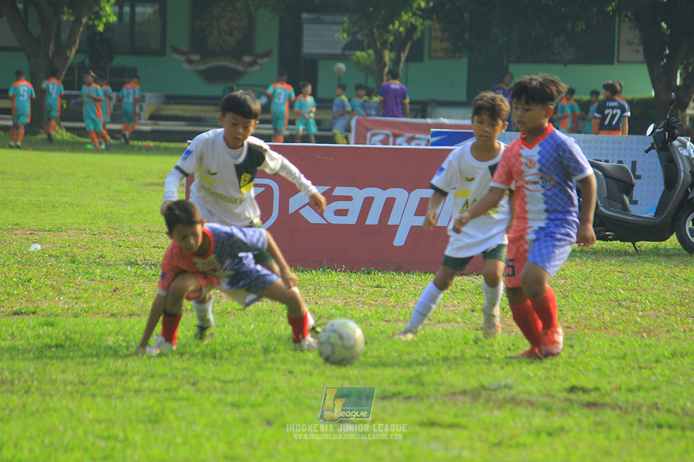 ijl big16 u10 021125 maesa pararaider white vs endang witarsa fc