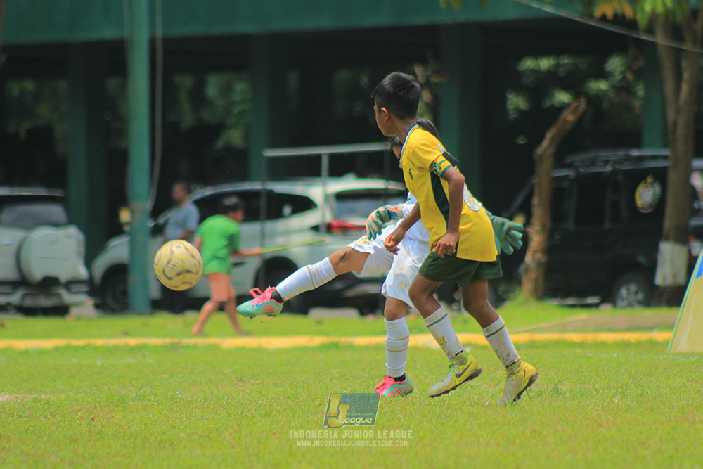 ijl big16 u10 021125 pelita jaya soccer school vs maesa pararaider white