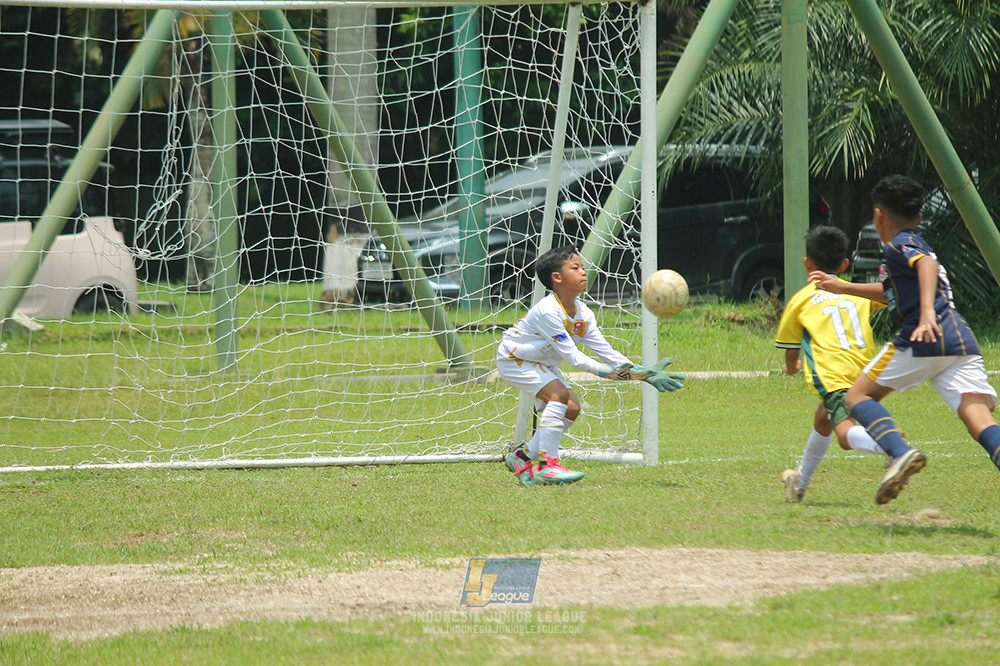 ijl big16 u10 021125 pelita jaya soccer school vs maesa pararaider white