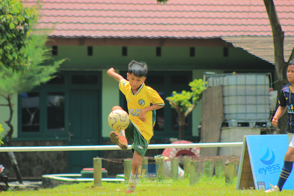 ijl big16 u10 021125 pelita jaya soccer school vs maesa pararaider white
