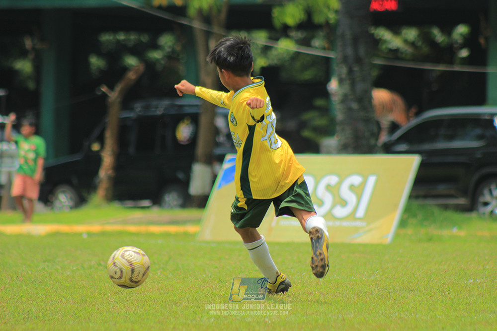 ijl big16 u10 021125 pelita jaya soccer school vs maesa pararaider white