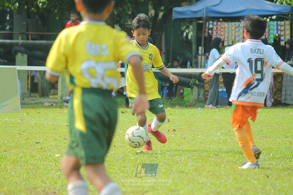 ijl big16 u10 021125 provision soccer school vs maesa pararaider white