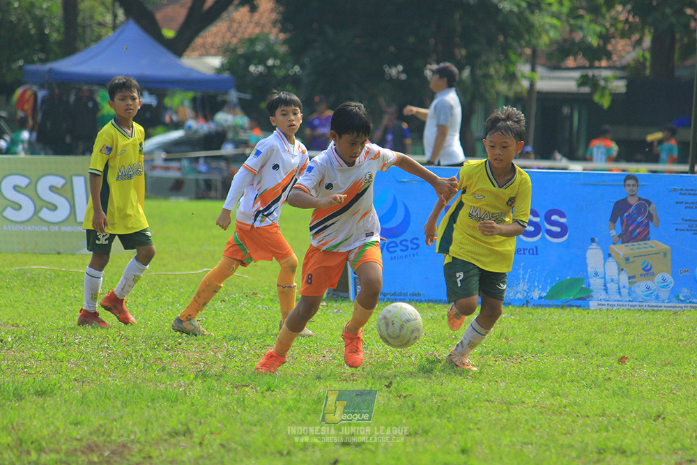 ijl big16 u10 021125 provision soccer school vs maesa pararaider white