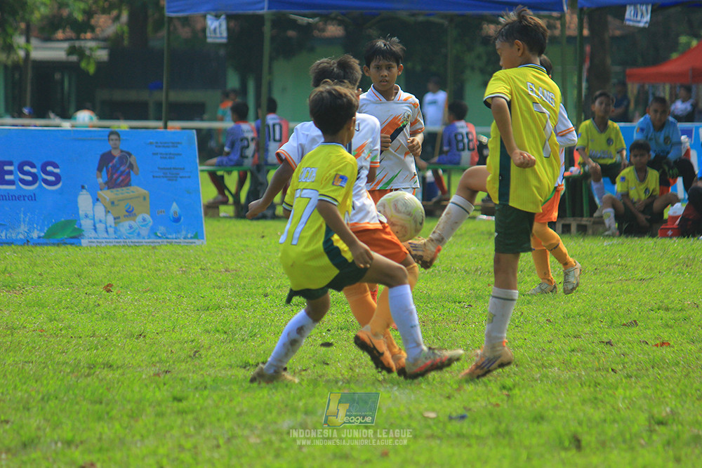 ijl big16 u10 021125 provision soccer school vs maesa pararaider white