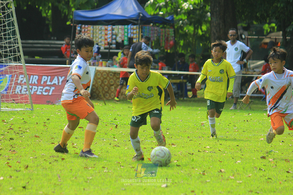 ijl big16 u10 021125 provision soccer school vs maesa pararaider white