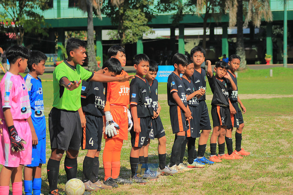 ijl big16 u12 261025 wins soccer school vs jips soccer school
