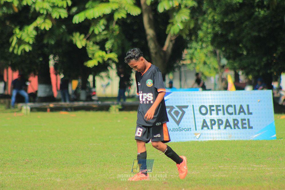ijl big16 u12 261025 wins soccer school vs jips soccer school
