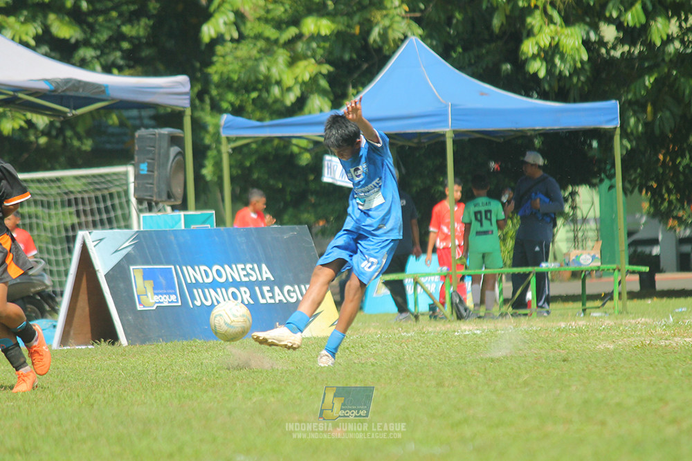 ijl big16 u12 261025 wins soccer school vs jips soccer school