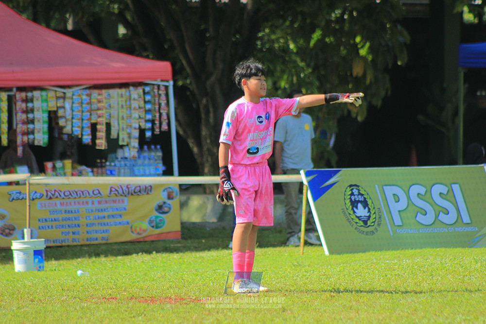 ijl big16 u12 261025 wins soccer school vs jips soccer school