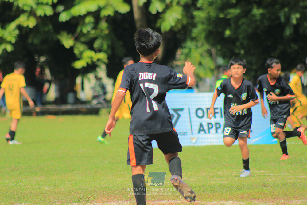 ijl big16 u12 261025 wins soccer school vs jips soccer school