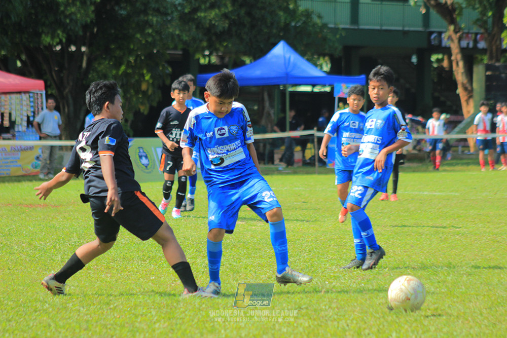 ijl big16 u12 261025 wins soccer school vs jips soccer school
