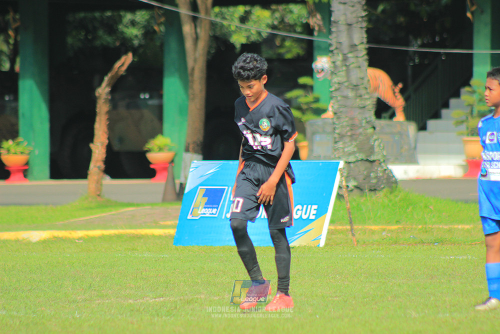 ijl big16 u12 261025 wins soccer school vs jips soccer school
