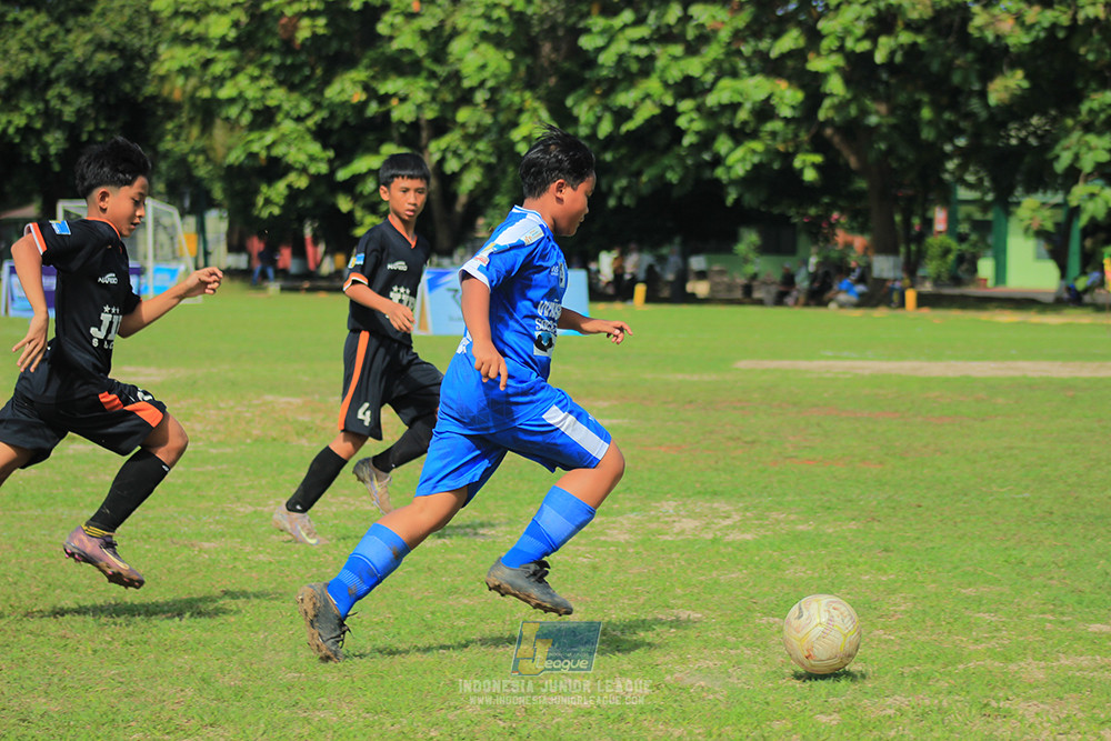 ijl big16 u12 261025 wins soccer school vs jips soccer school