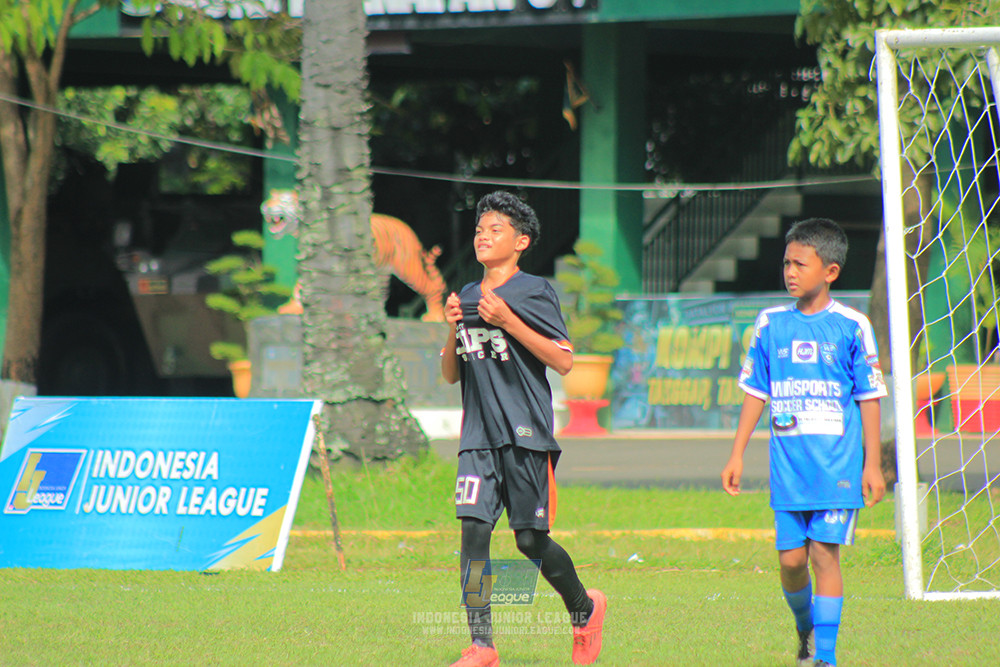 ijl big16 u12 261025 wins soccer school vs jips soccer school