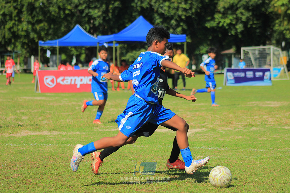 ijl big16 u12 261025 wins soccer school vs jips soccer school