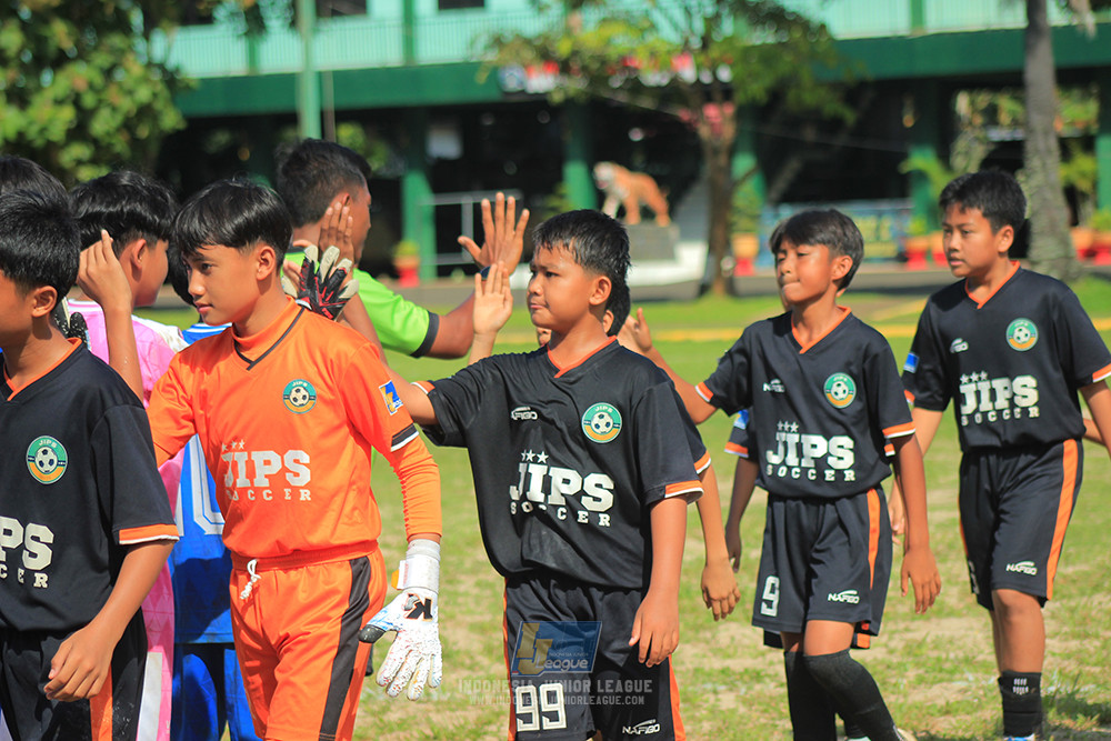 ijl big16 u12 261025 wins soccer school vs jips soccer school