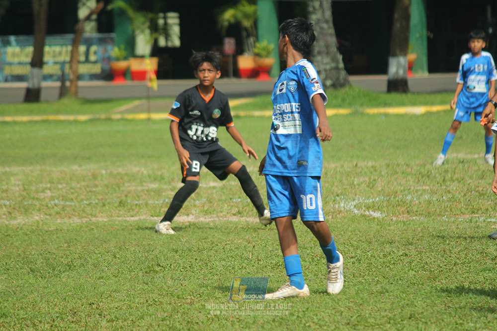 ijl big16 u12 261025 wins soccer school vs jips soccer school
