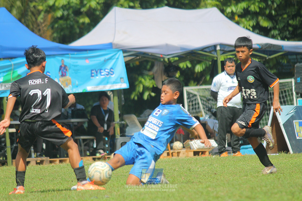 ijl big16 u12 261025 wins soccer school vs jips soccer school