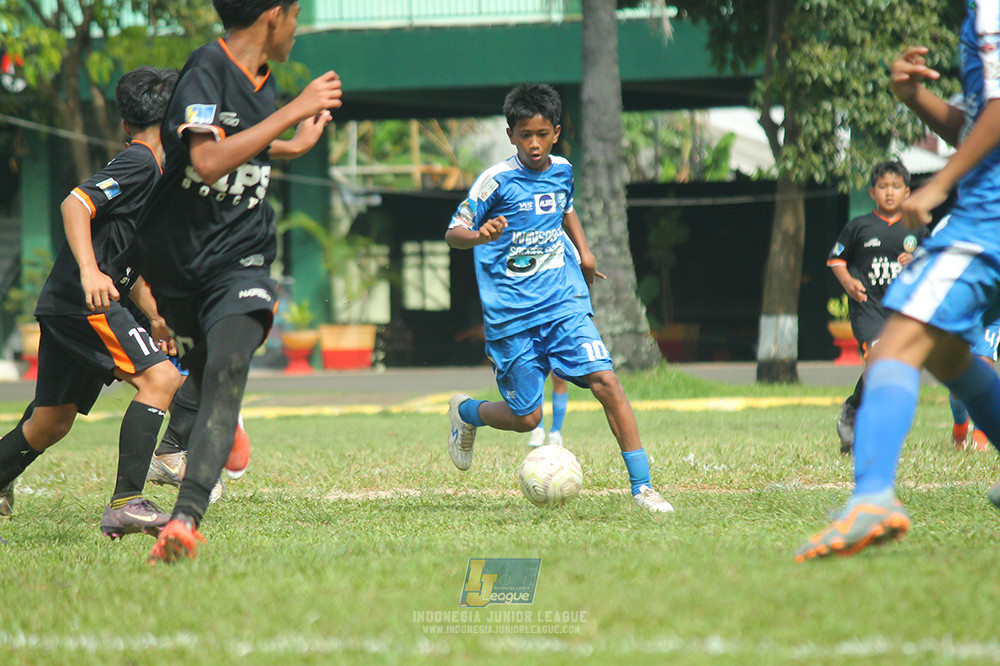 ijl big16 u12 261025 wins soccer school vs jips soccer school