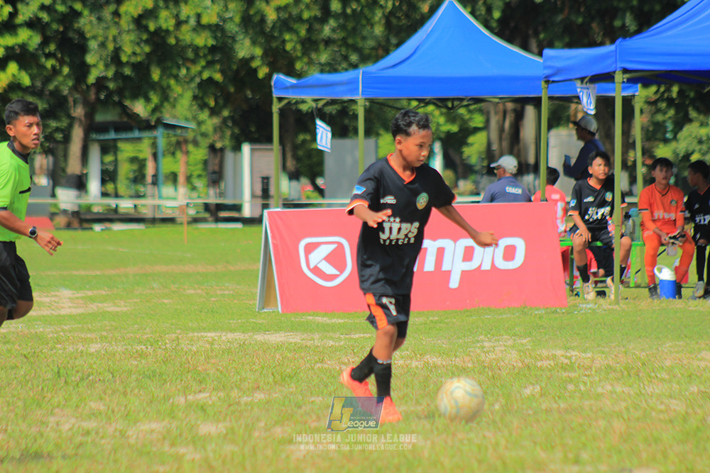 ijl big16 u12 261025 wins soccer school vs jips soccer school