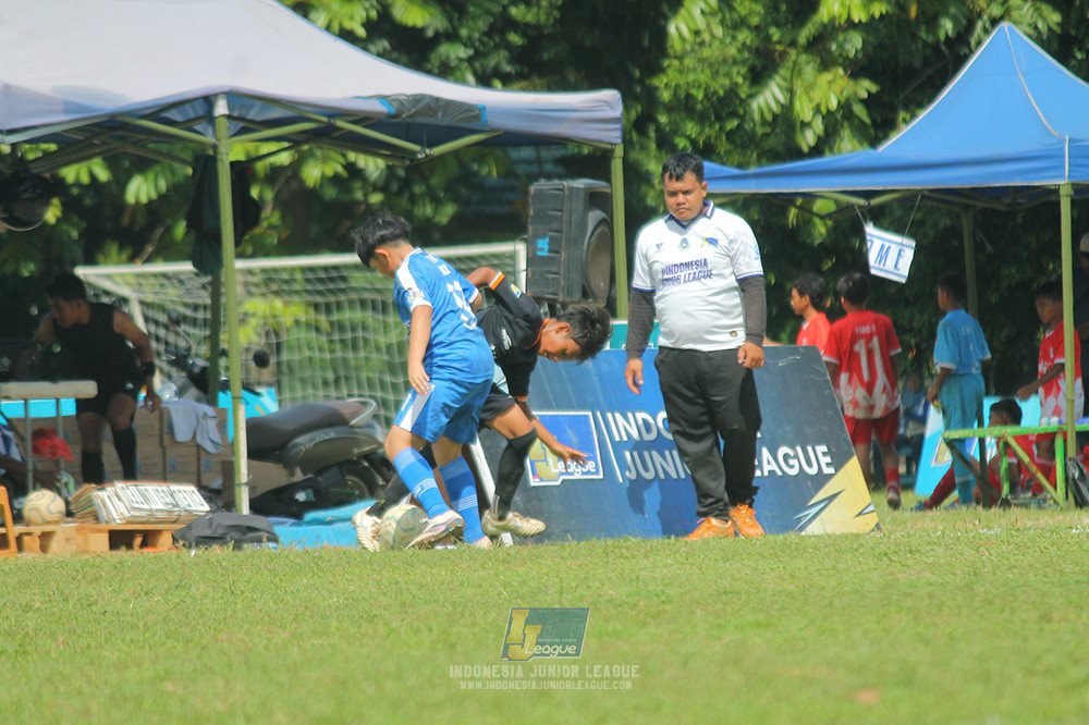 ijl big16 u12 261025 wins soccer school vs jips soccer school