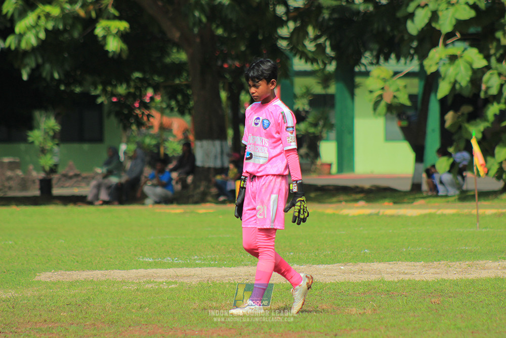 ijl big16 u12 261025 wins soccer school vs jips soccer school
