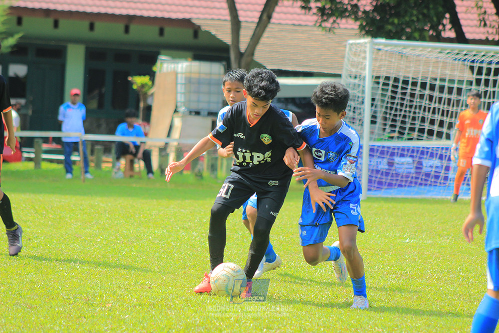 ijl big16 u12 261025 wins soccer school vs jips soccer school