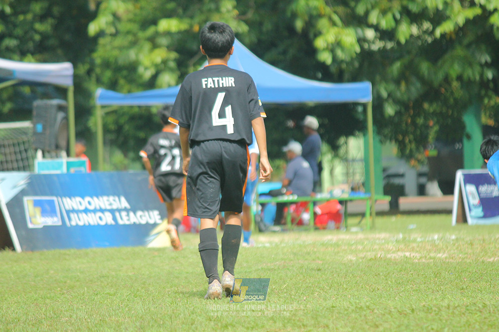 ijl big16 u12 261025 wins soccer school vs jips soccer school