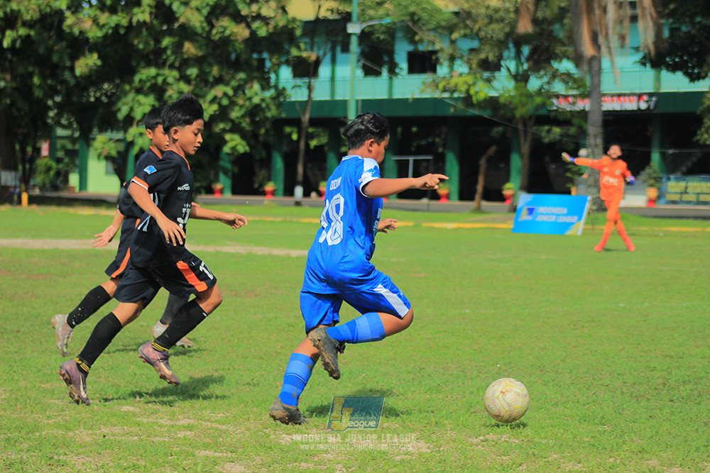 ijl big16 u12 261025 wins soccer school vs jips soccer school