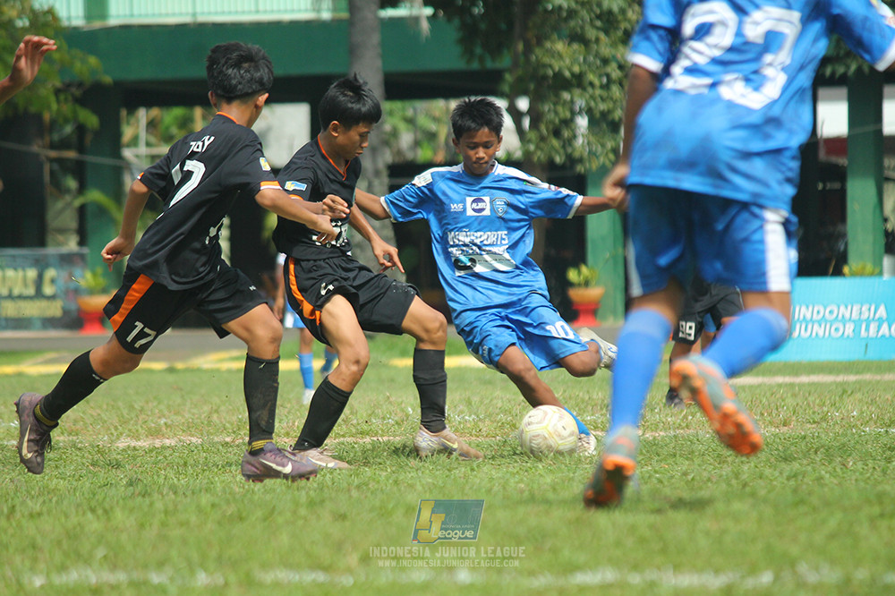 ijl big16 u12 261025 wins soccer school vs jips soccer school