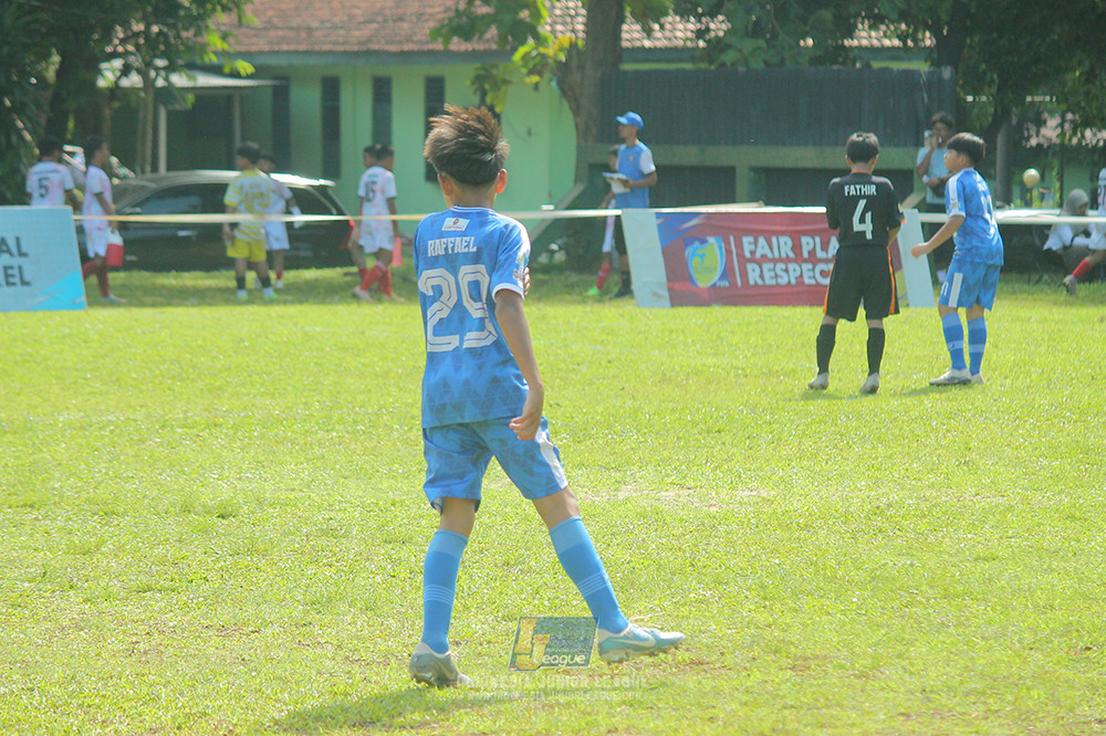 ijl big16 u12 261025 wins soccer school vs jips soccer school
