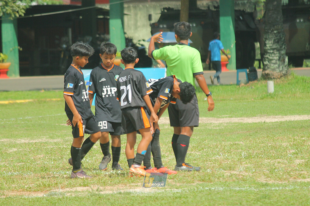 ijl big16 u12 261025 wins soccer school vs jips soccer school