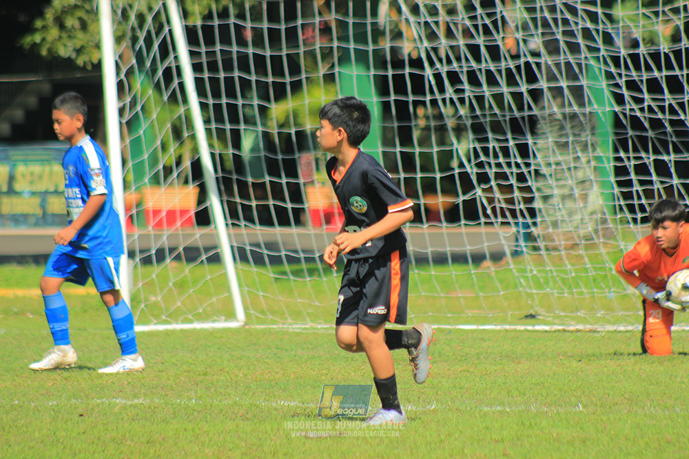 ijl big16 u12 261025 wins soccer school vs jips soccer school