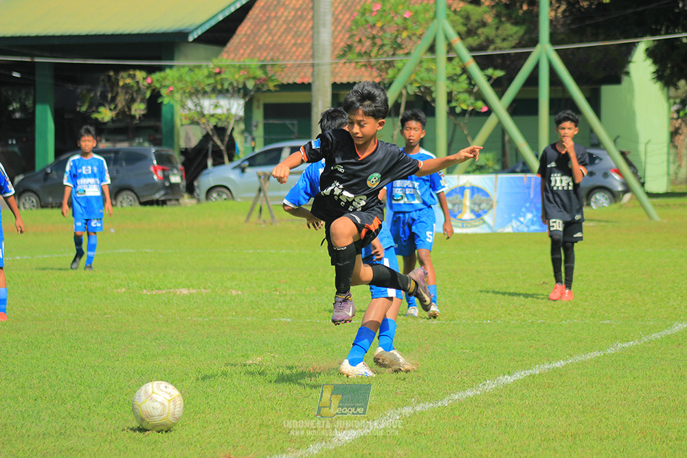 ijl big16 u12 261025 wins soccer school vs jips soccer school