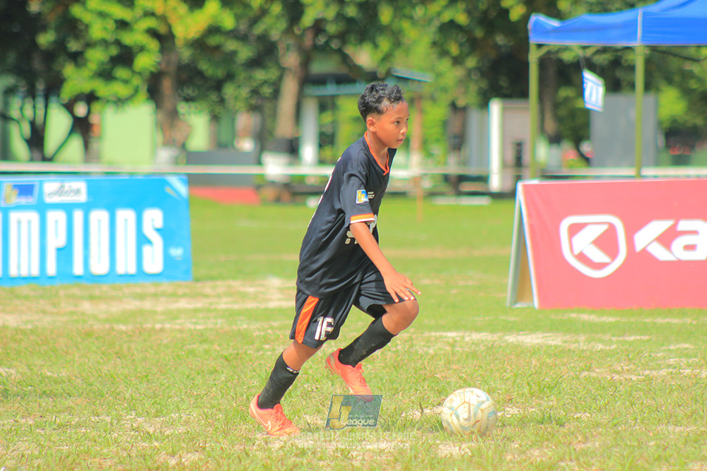 ijl big16 u12 261025 wins soccer school vs jips soccer school